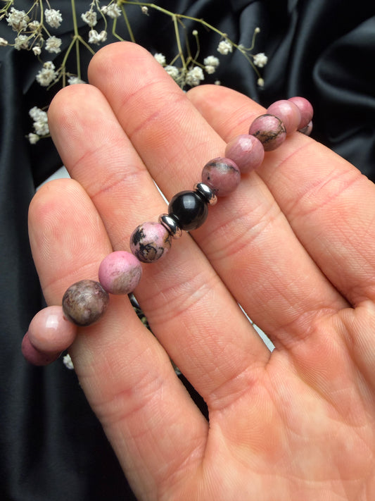 Rodonitas ir obsidianas